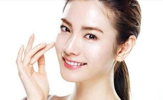 皮肤流失的水分,用这4招快速补回来,让肌肤水水嫩嫩